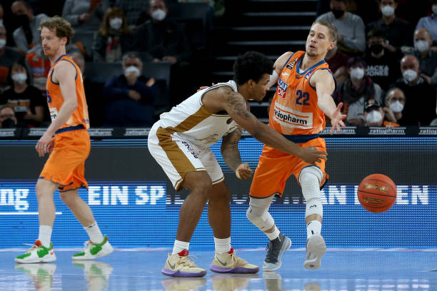 超对维护比 超对维护比